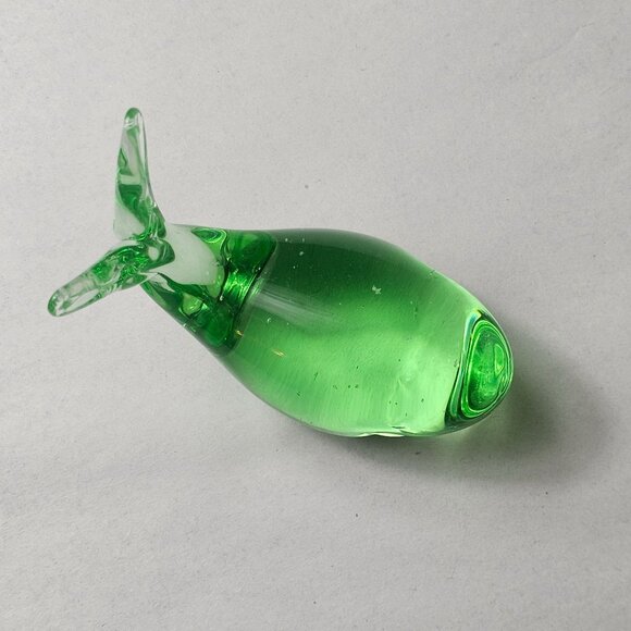 Handcrafted Green Art Glass Whale Figurine Paperweight Home Desk Decor - Picture 2 of 10